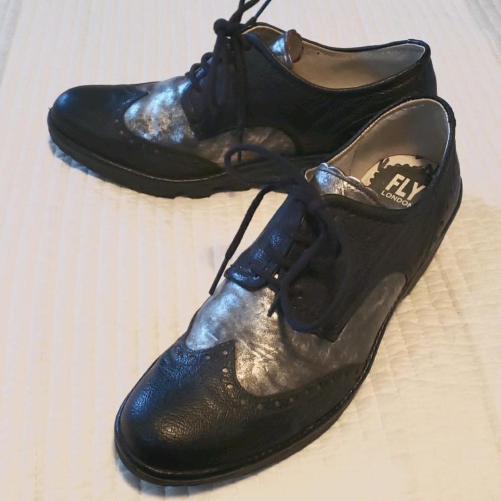 Women's Fly London Lace up Size 8 US 39 European